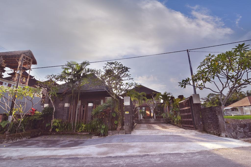 אובוד Wooden Villa By Prasi מראה חיצוני תמונה